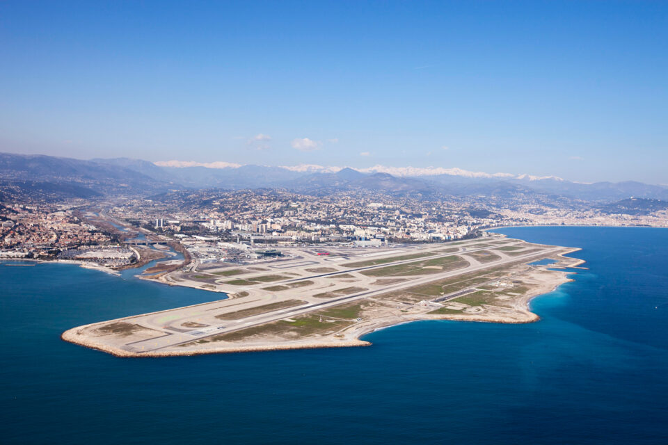 Aéroport Nice-Côte d'Azur - Aéroport internationnal à Nice