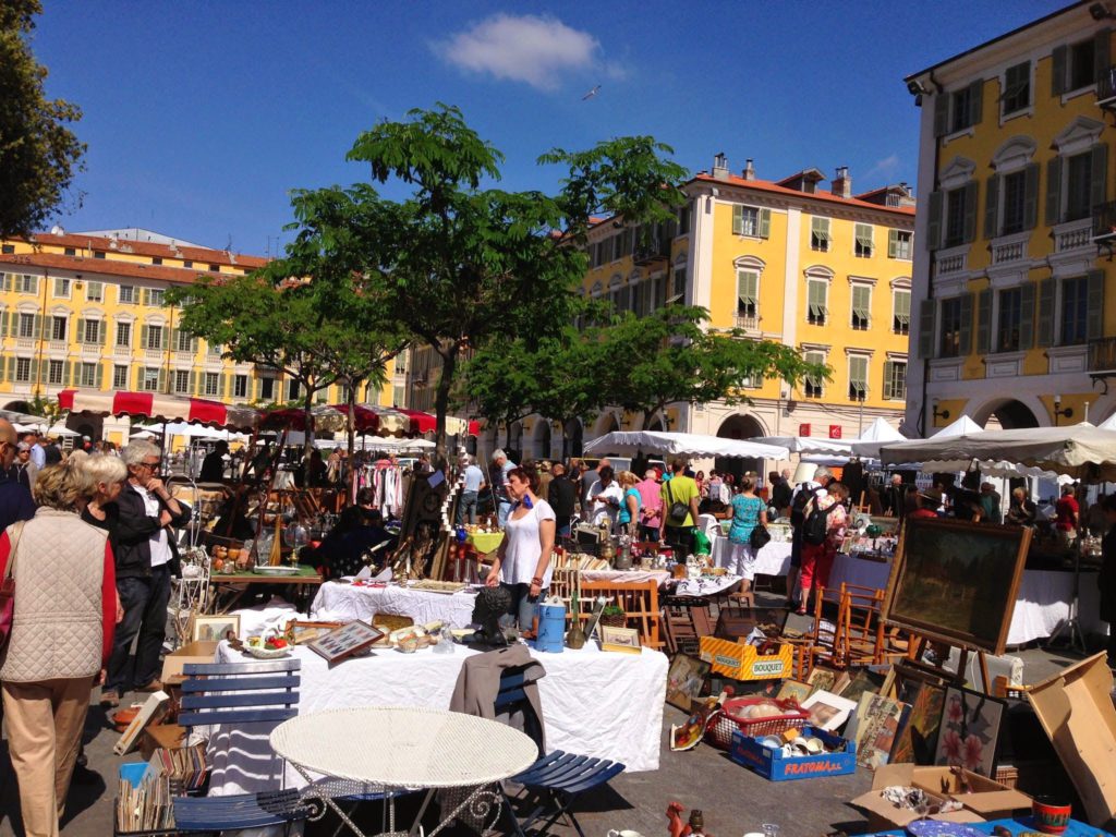 Brocantes et vide-greniers à Nice