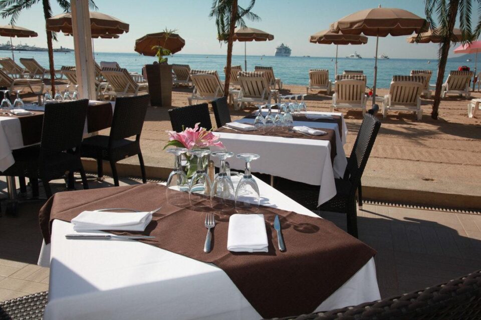 LA MANDALA Plage Restaurant - Plage Privée Cannes