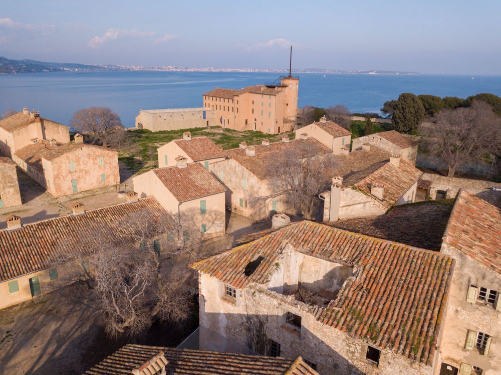 LE FORT ROYAL - Forts à Cannes