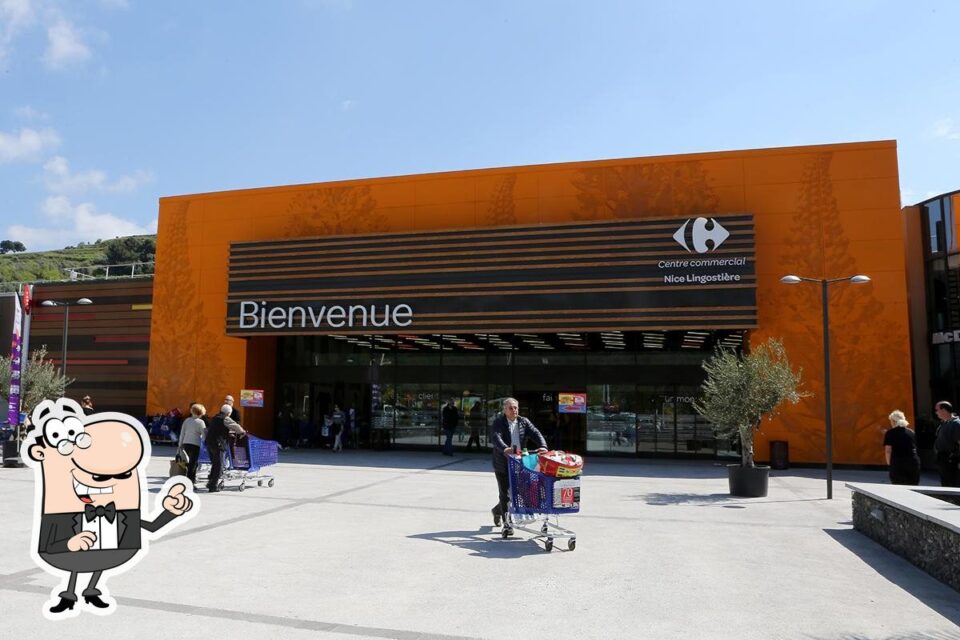 Station Carrefour Lingostière